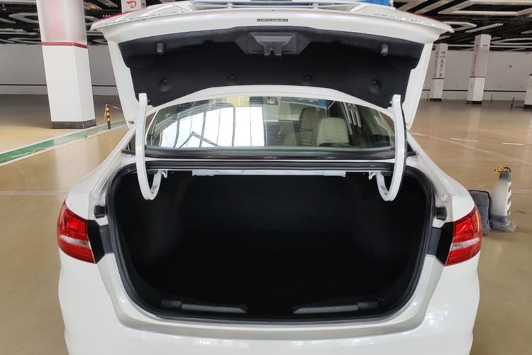 Used Ford Escort 2015 1.5L Automatic Comfort Edition Trunk