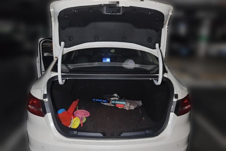 Used Ford Escort 2015 1.5L Automatic Fashion Model Trunk