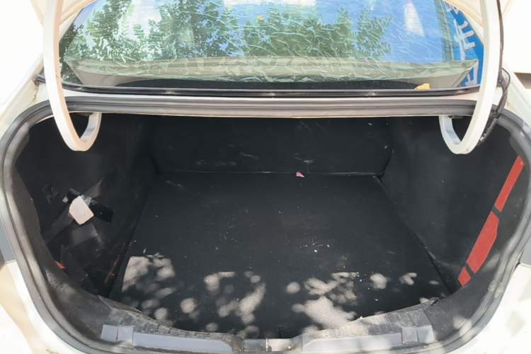 Used Ford Escort 2015 1.5L Manual Fashion Edition Trunk