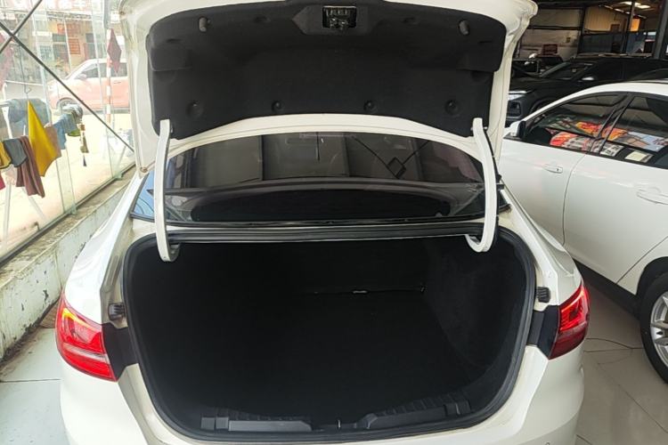 Used Ford Escort 2015 1.5L Manual Comfort Model Trunk