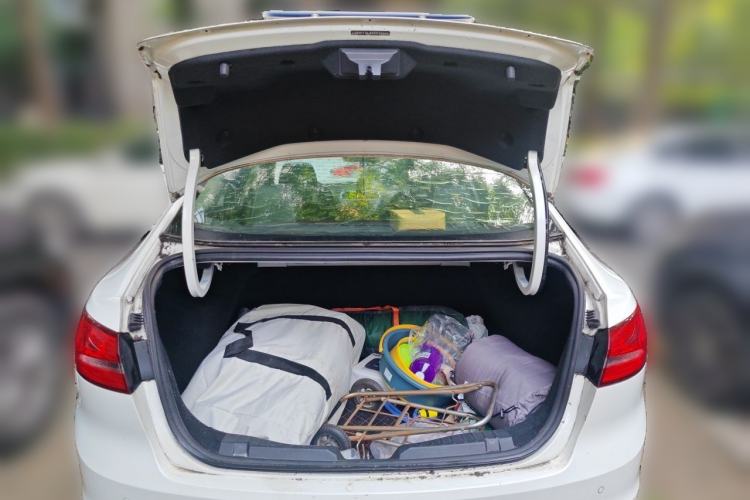 Used Ford Escort 2015 1.5L Automatic Fashion Model Trunk