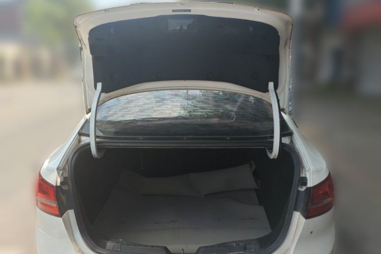 Used Ford Escort 2015 1.5L Manual Fashion Edition Trunk