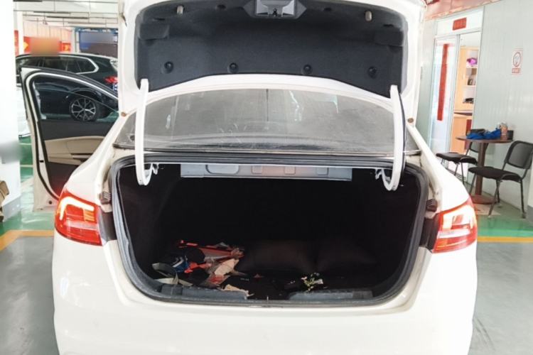 Used Ford Escort 2015 1.5L Automatic Comfort Edition Trunk
