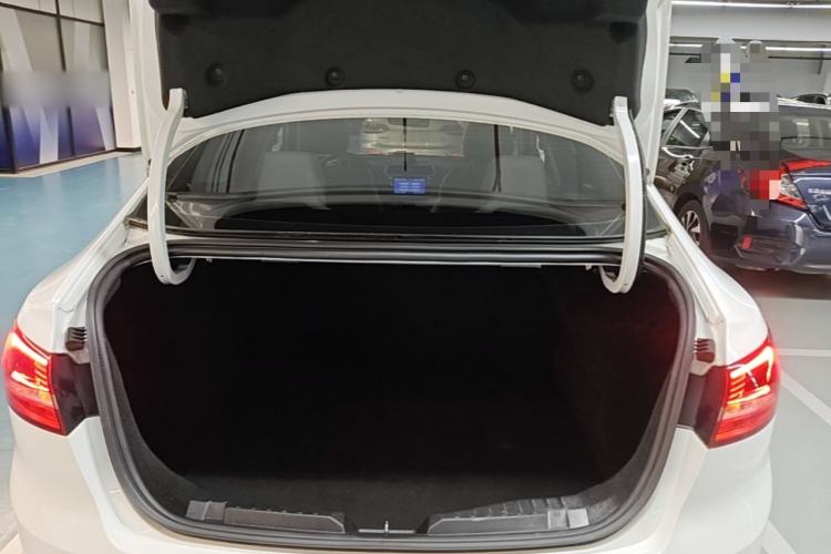 Used Ford Escort 2015 1.5L Automatic Fashion Model Trunk