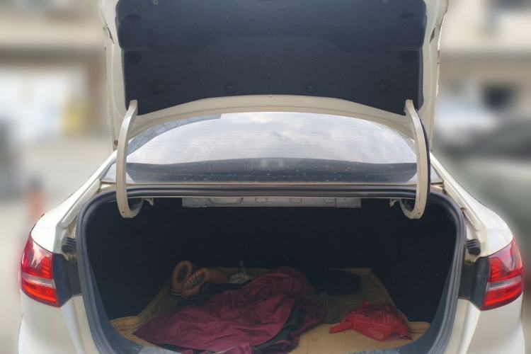 Used Ford Escort 2015 1.5L Automatic Fashion Model Trunk