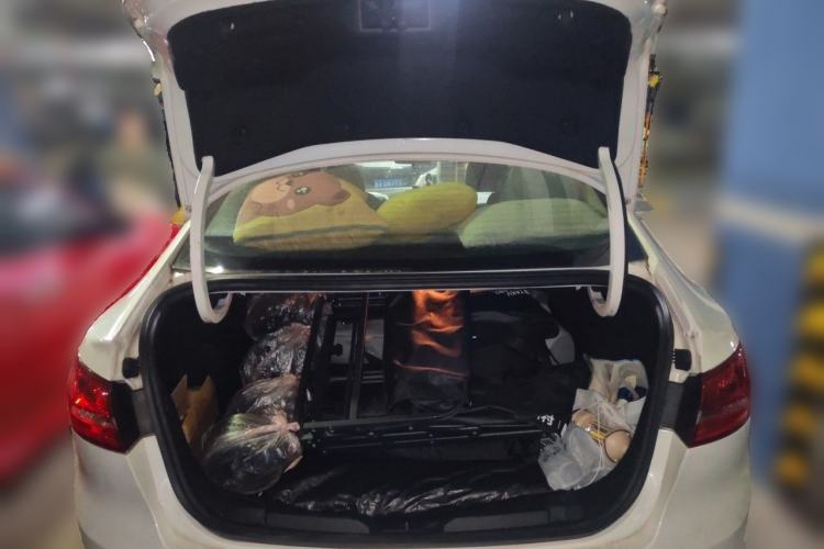 Used Ford Escort 2015 1.5L Automatic Fashion Model Trunk