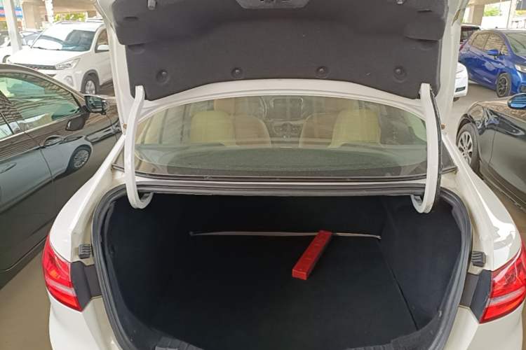 Used Ford Escort 2015 1.5L Automatic Comfort Edition Trunk