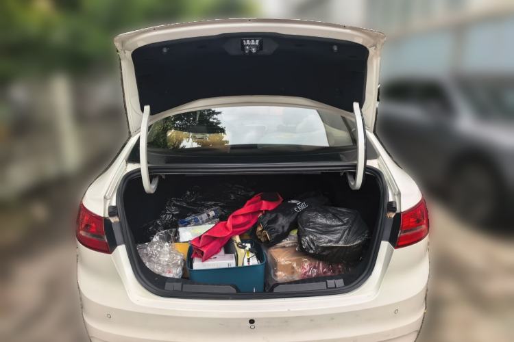 Used Ford Escort 2015 1.5L Automatic Fashion Model Trunk