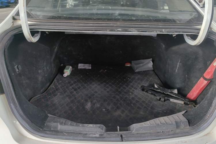 Used Ford Escort 2015 1.5L Manual Fashion Edition Trunk