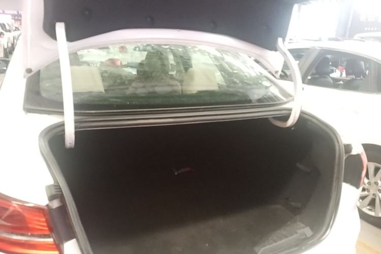 Used Ford Escort 2015 1.5L Automatic Comfort Edition Trunk