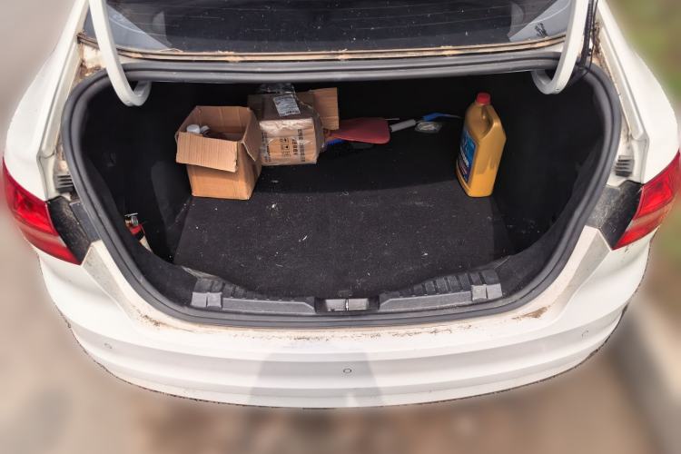 Used Ford Escort 2015 1.5L Automatic Fashion Model Trunk