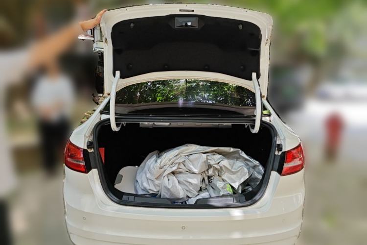 Used Ford Escort 2015 1.5L Automatic Fashion Model Trunk
