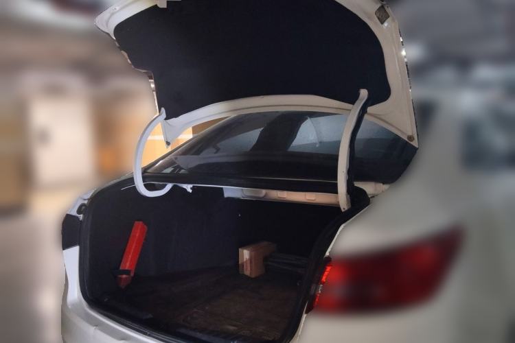 Used Ford Escort 2015 1.5L Automatic Fashion Model Trunk