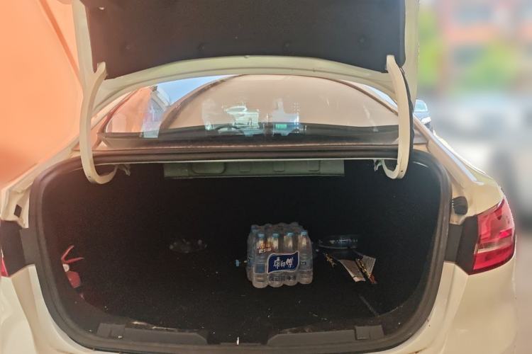 Used Ford Escort 2015 1.5L Automatic Fashion Model Trunk