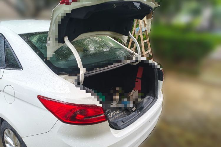 Used Ford Escort 2015 1.5L Automatic Fashion Model Trunk