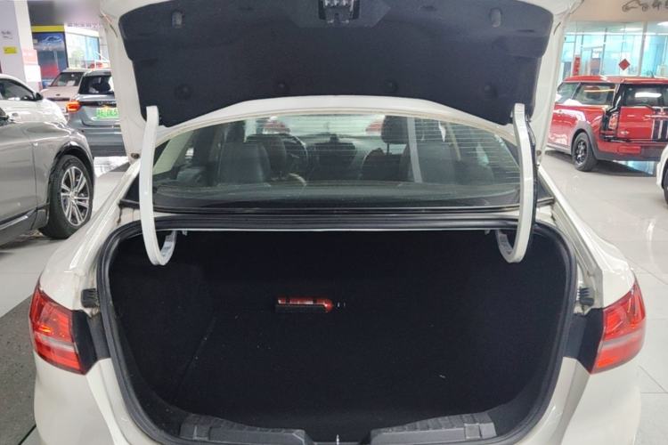 Used Ford Escort 2015 1.5L Manual Fashion Edition Trunk