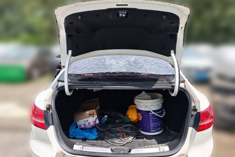 Used Ford Escort 2015 1.5L Automatic Fashion Model Trunk