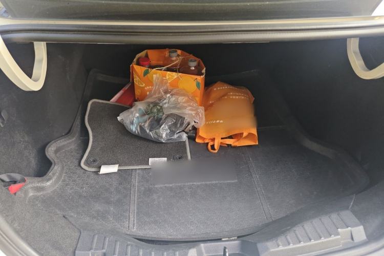 Used Ford Escort 2015 1.5L Automatic Fashion Model Trunk