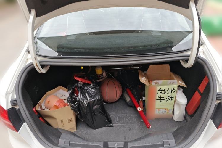 Used Ford Escort 2015 1.5L Automatic Fashion Model Trunk