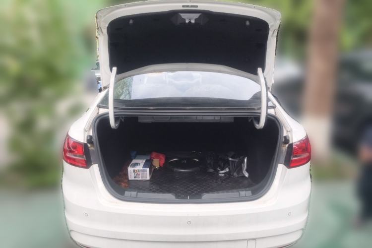 Used Ford Escort 2015 1.5L Automatic Fashion Model Trunk