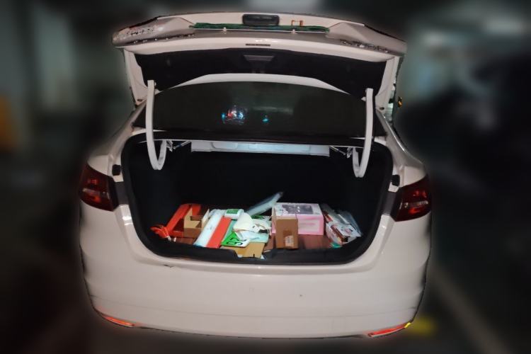 Used Ford Escort 2015 1.5L Manual Comfort Model Trunk