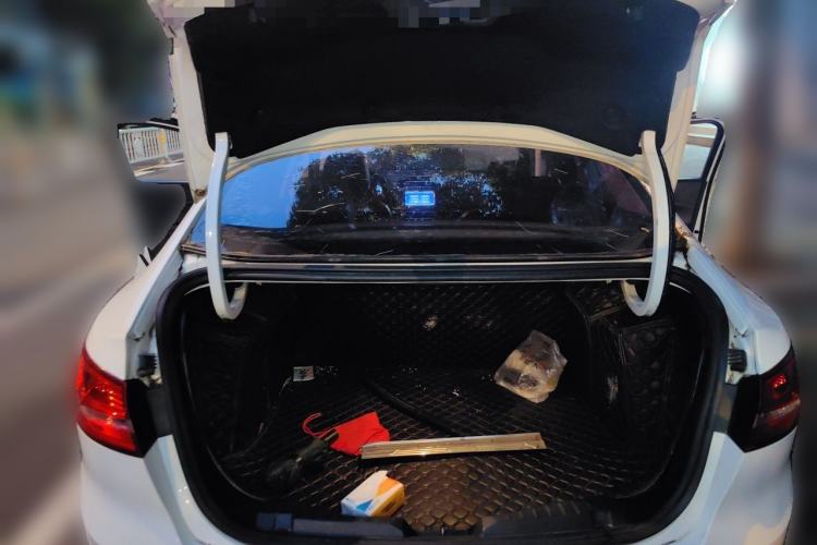 Used Ford Escort 2015 1.5L Automatic Fashion Model Trunk