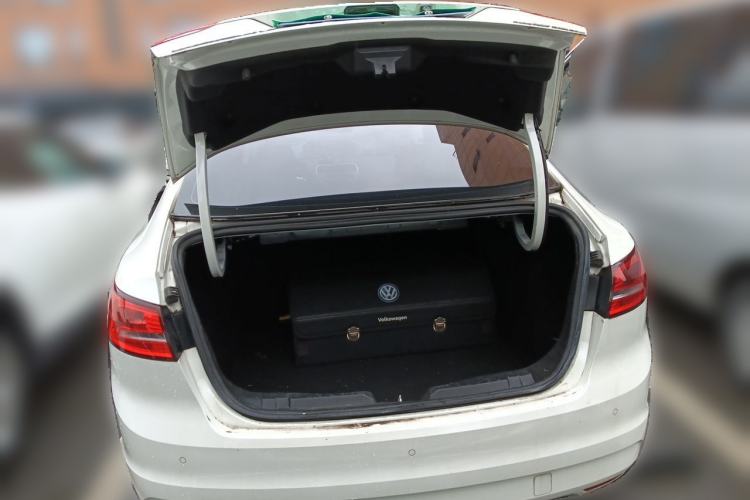 Used Ford Escort 2015 1.5L Manual Comfort Model Trunk