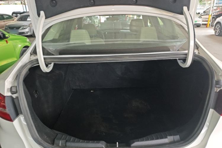 Used Ford Escort 2015 1.5L Manual Comfort Model Trunk