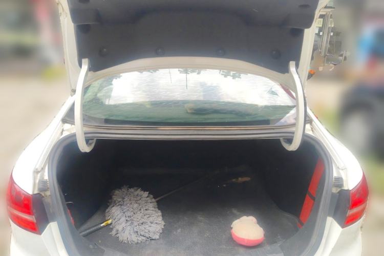 Used Ford Escort 2015 1.5L Manual Comfort Model Trunk