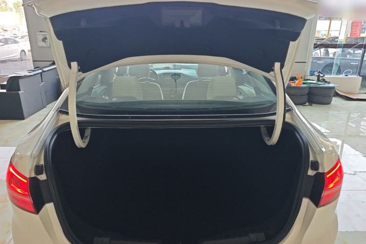 Used Ford Escort 2015 1.5L Manual Comfort Model Trunk