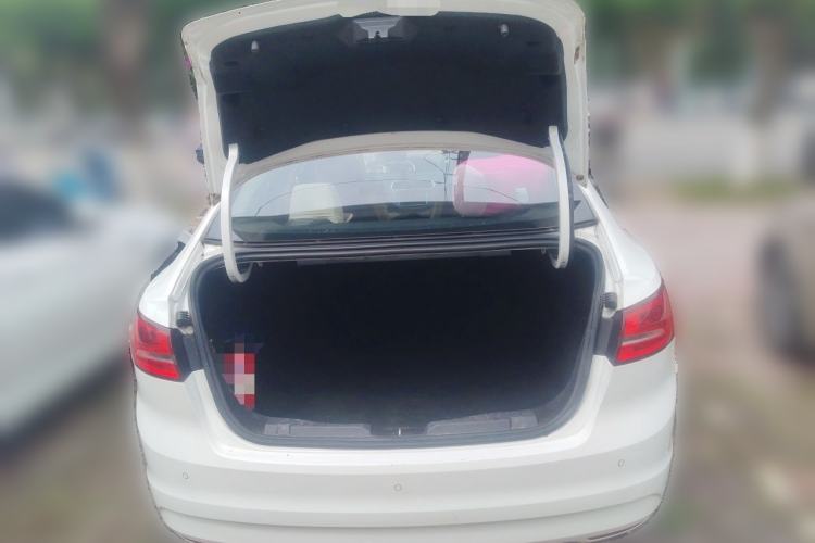 Used Ford Escort 2015 1.5L Manual Comfort Model Trunk