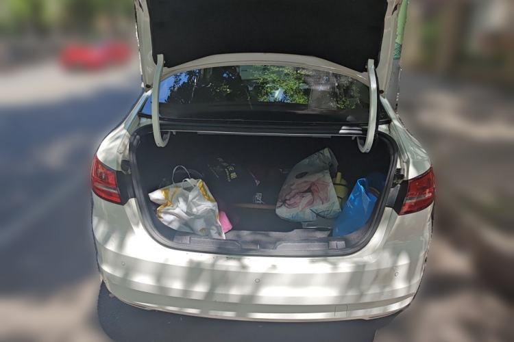 Used Ford Escort 2015 1.5L Automatic Fashion Model Trunk