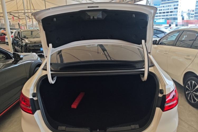 Used Ford Escort 2015 1.5L Automatic Fashion Model Trunk