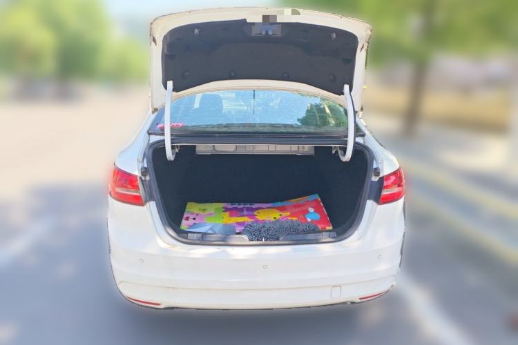 Used Ford Escort 2015 1.5L Manual Fashion Edition Trunk