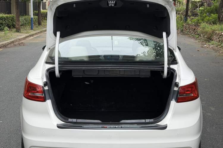 Used Ford Escort 2015 1.5L Manual Comfort Model Trunk