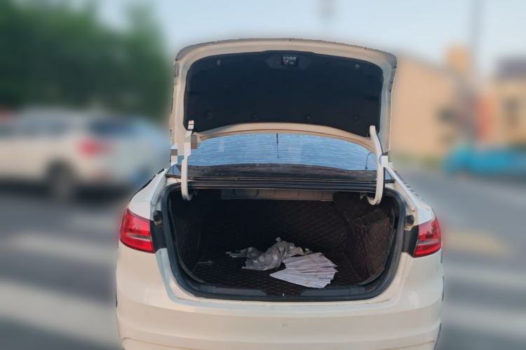 Used Ford Escort 2015 1.5L Automatic Fashion Model Trunk
