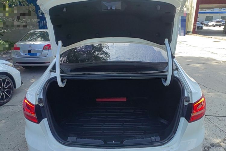 Used Ford Escort 2015 1.5L Automatic Comfort Edition Trunk