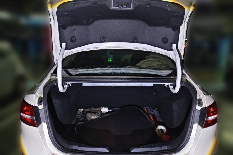 Used Ford Escort 2015 1.5L Automatic Fashion Model Trunk