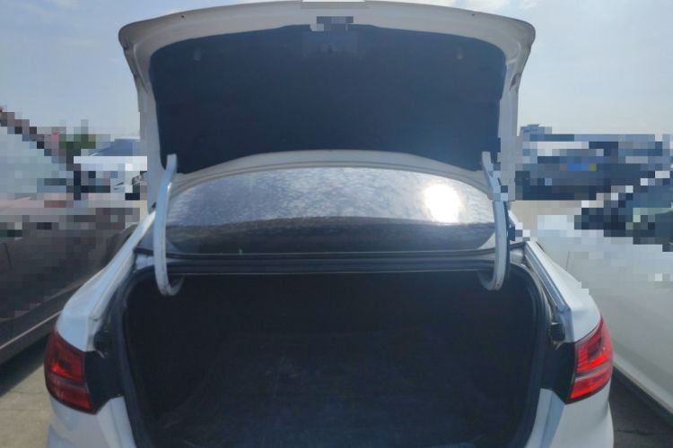 Used Ford Escort 2015 1.5L Automatic Fashion Model Trunk