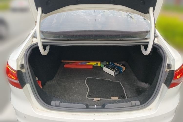 Used Ford Escort 2015 1.5L Automatic Fashion Model Trunk