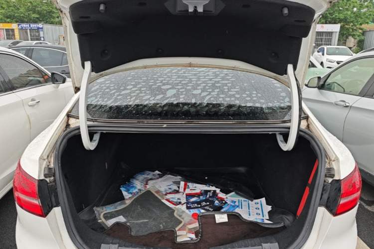 Used Ford Escort 2015 1.5L Automatic Comfort Edition Trunk