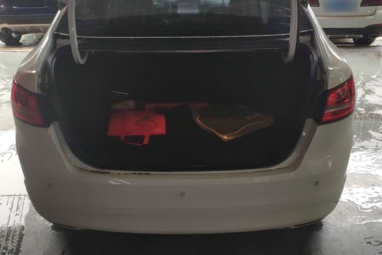 Used Ford Escort 2015 1.5L Automatic Comfort Edition Trunk