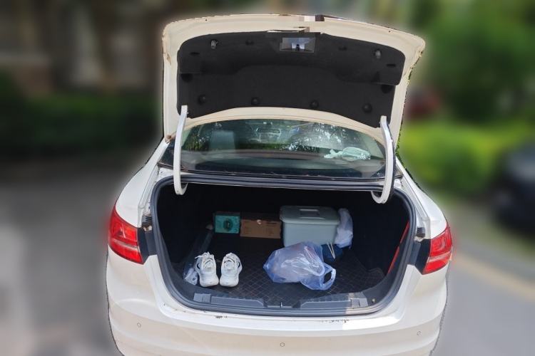 Used Ford Escort 2015 1.5L Manual Fashion Edition Trunk