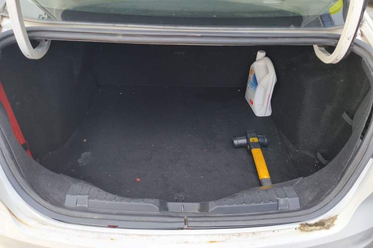 Used Ford Escort 2015 1.5L Automatic Fashion Model Trunk