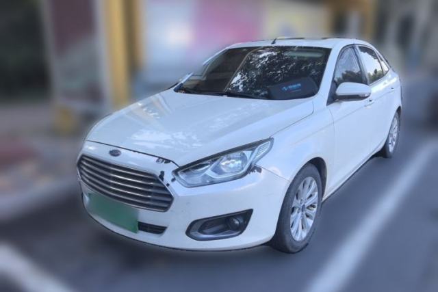 Ford Escort 2015 1.5L Automatic Fashion Model с пробегом