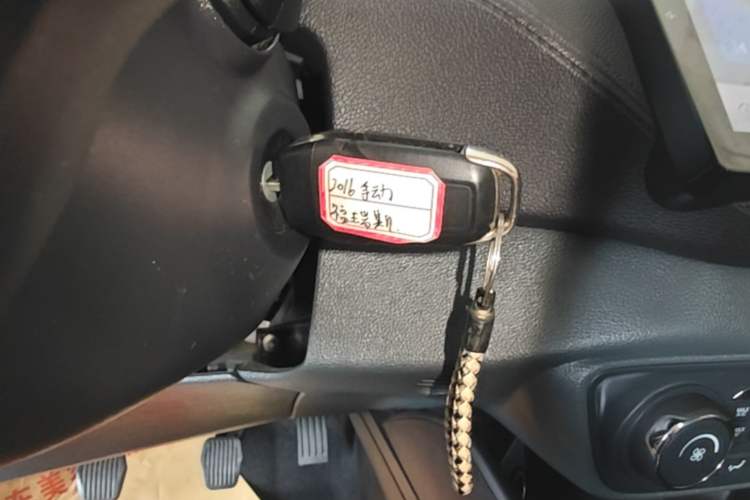 Used Ford Escort 2015 1.5L Manual Fashion Edition Vehicle Key