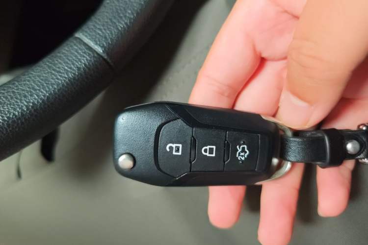 Used Ford Escort 2015 1.5L Automatic Comfort Edition Vehicle Key