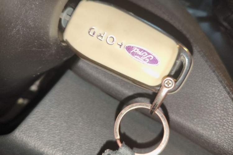 Used Ford Escort 2015 1.5L Automatic Fashion Model Vehicle Key