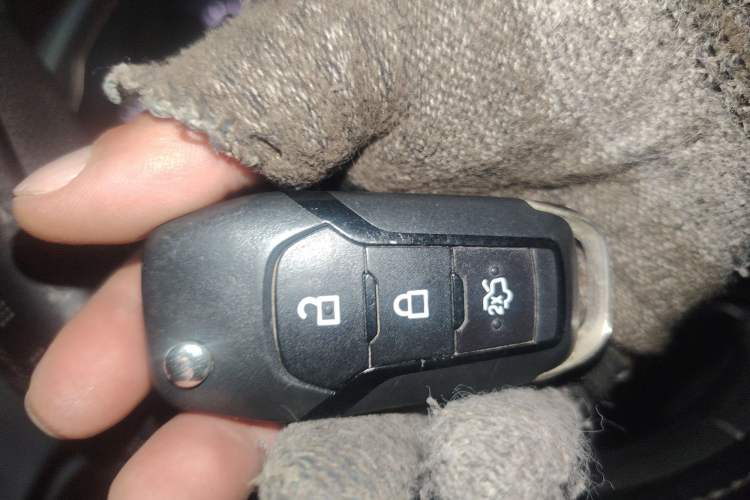 Used Ford Escort 2015 1.5L Manual Comfort Model Vehicle Key