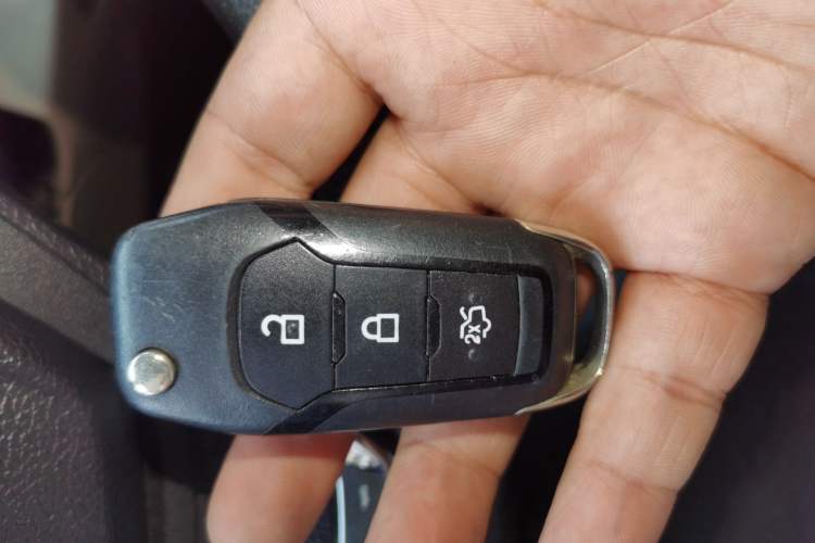 Used Ford Escort 2015 1.5L Automatic Comfort Edition Vehicle Key